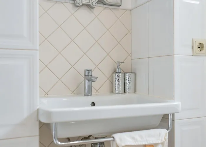 White Door Апартаменты