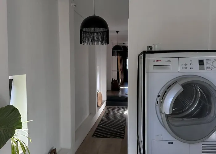 Апартаменты White Door